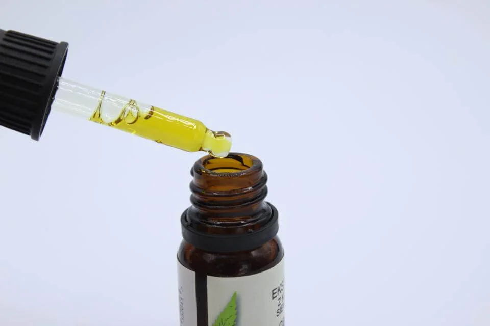 puedo llevar cbd avion