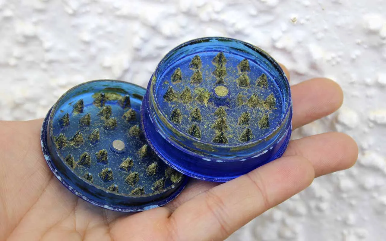 es legal fumar cbd via publica