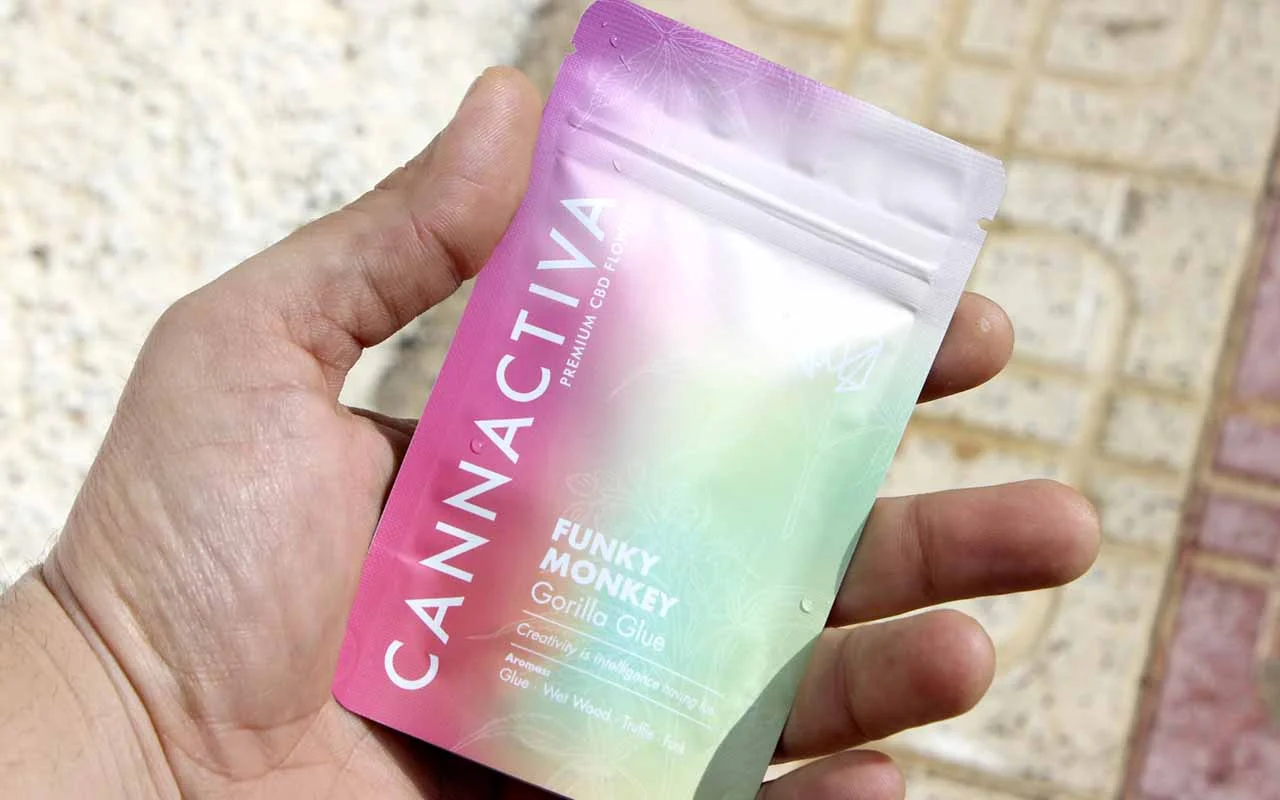 se puede fumar cannabis cbd en la calle