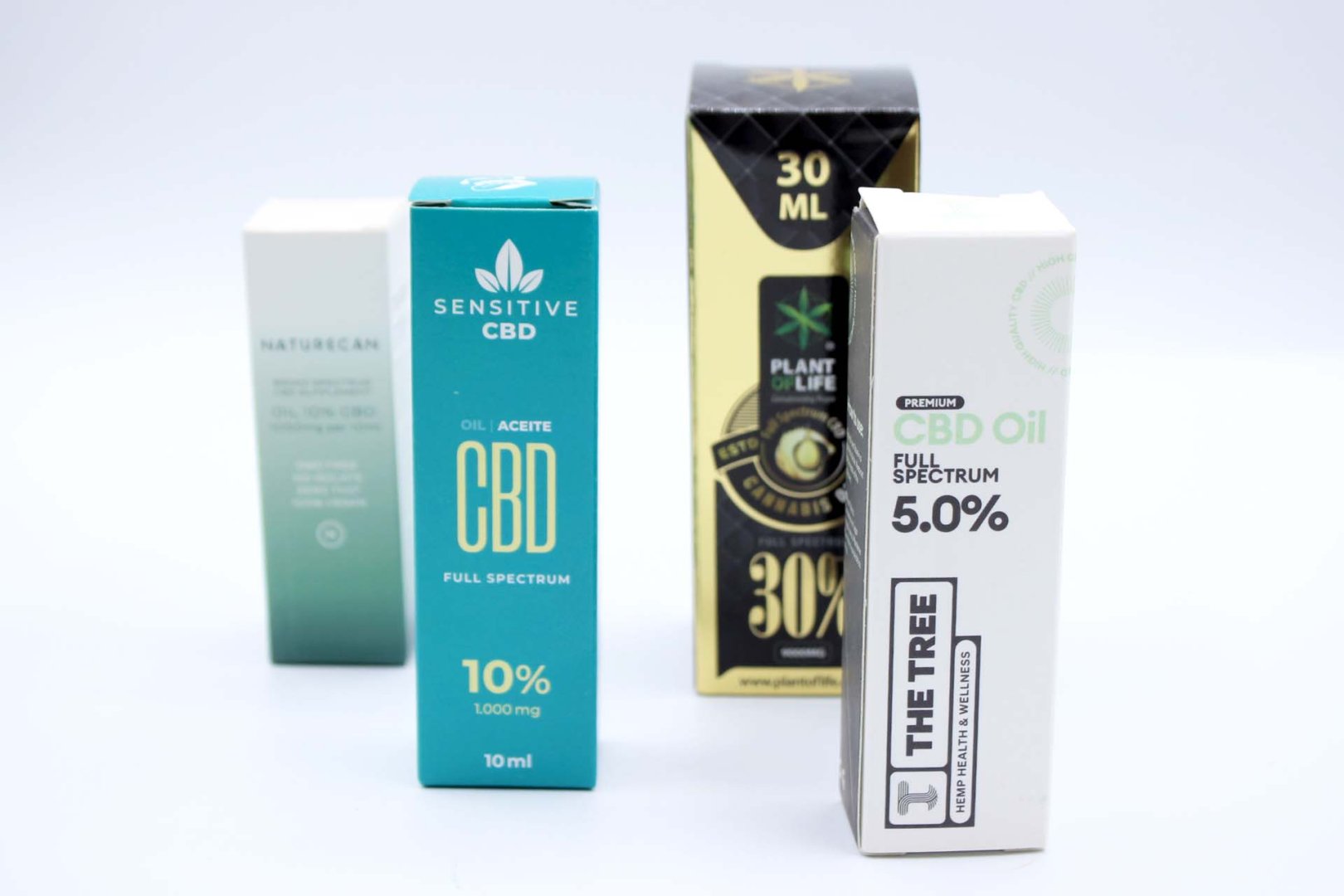 Frascos de aceite CBD de espectro completo y amplio con distintas concentraciones